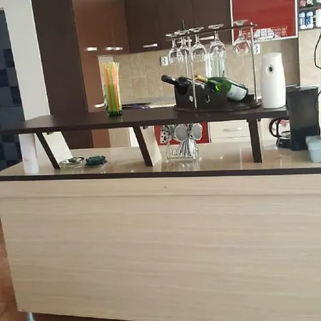 בית אירוח La Curtea Argeseana